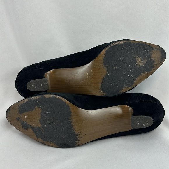 Vintage black suede shoes. - Picture 4 of 4
